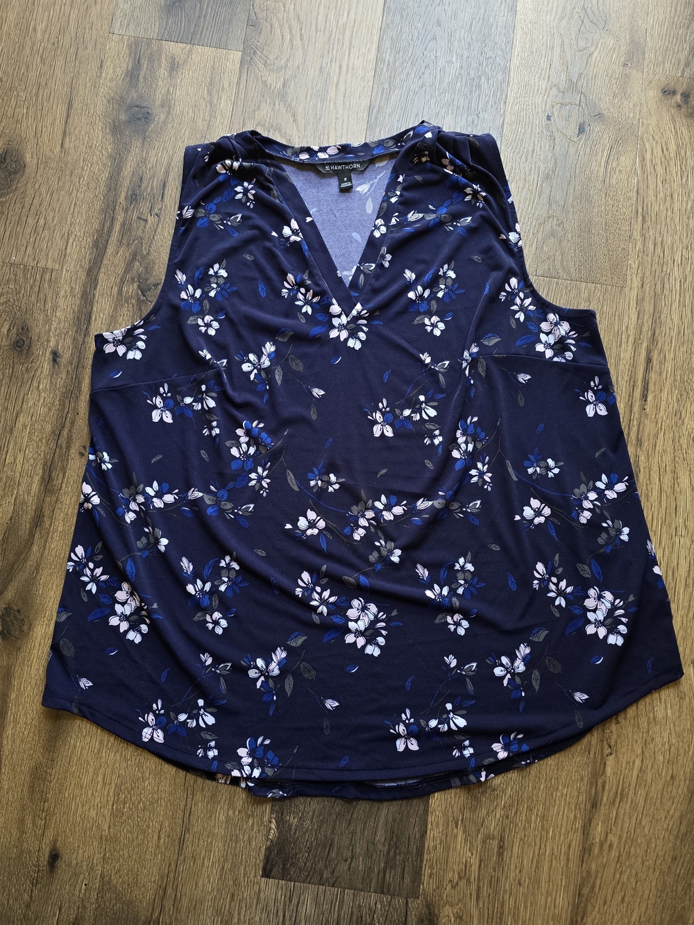 41 Hawthorn Navy Floral V-Neck Sleeveless Top